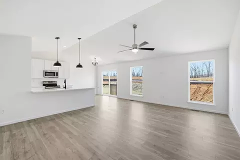 Living - 303 Olympic Dr, Pacific, MO 63069 photo 1 of 4