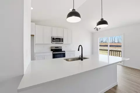 Kitchen - 303 Olympic Dr, Pacific, MO 63069 photo 1 of 5