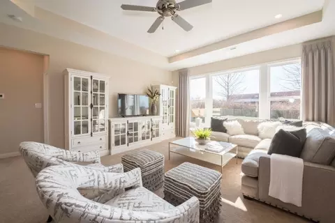 Living - 4203 Altman Ave, Springfield, OH 45505 photo 21 of 23