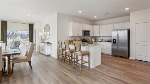 135 Delhaas Cir, Bristol, PA 19007