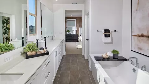 Bath - 5548 Dora Way, Oceanside, CA 92057 photo 3 of 7