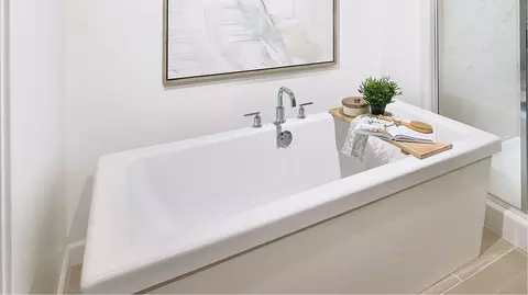 Bath - 5548 Dora Way, Oceanside, CA 92057 photo 6 of 7