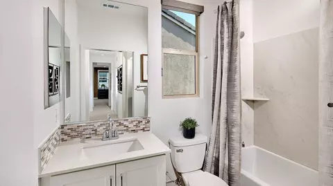 Bath - 5548 Dora Way, Oceanside, CA 92057 photo 5 of 7