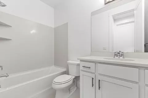 Bath - 2385 S 1230 W, Syracuse, UT 84075 photo 1 of 2