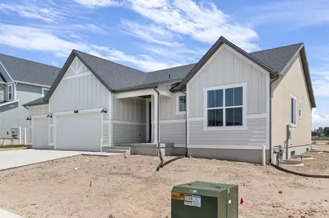 Exterior - 2385 S 1230 W, Syracuse, UT 84075 photo 3 of 4