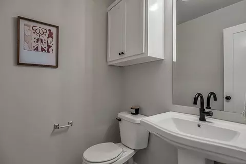 Bath - 16140 Tall Grass Dr, Moore, OK 73170 photo 4 of 7