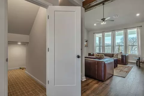 Entry Way - 16140 Tall Grass Dr, Moore, OK 73170 photo 2 of 9