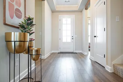 Entry Way - 16140 Tall Grass Dr, Moore, OK 73170 photo 3 of 9