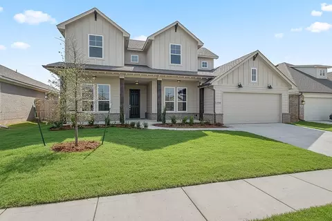 Exterior - 16140 Tall Grass Dr, Moore, OK 73170 photo 5 of 11