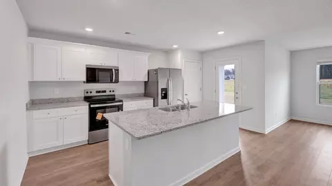 Kitchen - 90 Pine St, Byhalia, MS 38611 photo 1 of 11