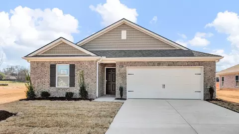 90 Pine St, Byhalia, MS 38611