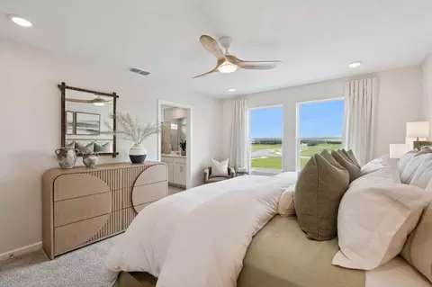 Bedroom - 5026 Orinoco Ln, Saint Cloud, FL 34771 photo 2 of 5
