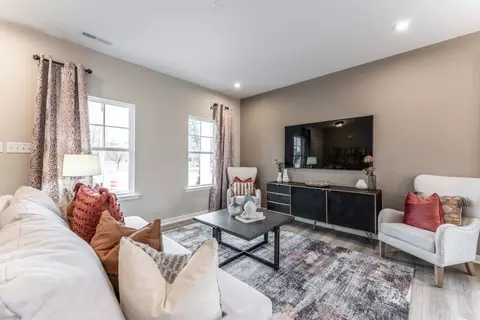 Living - 3453 Broadwick Rd, Richmond, VA 23234 photo 2 of 2
