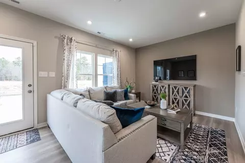 Living - 3453 Broadwick Rd, Richmond, VA 23234 photo 1 of 2