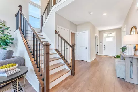 Entry Way - 14 Mazzolla Ct, Delaware, OH 43015 photo 1 of 4