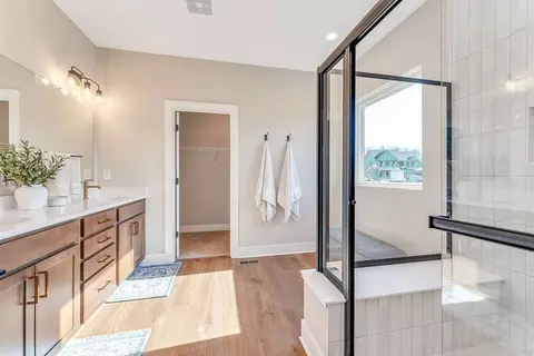 Bath - 14 Mazzolla Ct, Delaware, OH 43015 photo 1 of 3