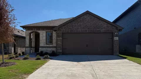 6015 Midsummer Way, Crandall, TX 75114