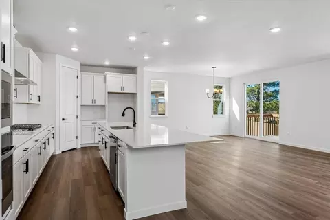 9156 Hayden Peak St, Englewood, CO 80112