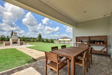 Exterior - 636 Knotted Birch Ave, Saint Augustine, FL 32092 photo 9 of 16