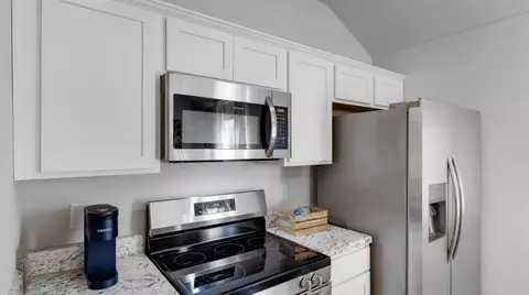 Kitchen - 292 Troubadour Ln, Jasper, AL 35501 photo 4 of 8