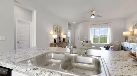 Kitchen - 292 Troubadour Ln, Jasper, AL 35501 photo 5 of 8