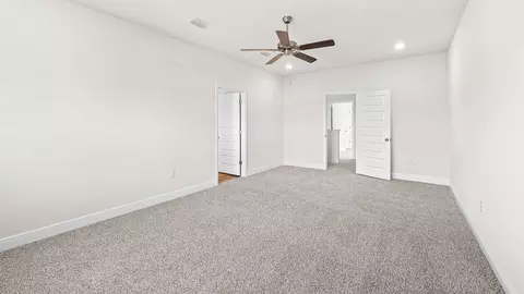 Bedroom - 5639 Thatcher Rd, Crestview, FL 32539 photo 4 of 25