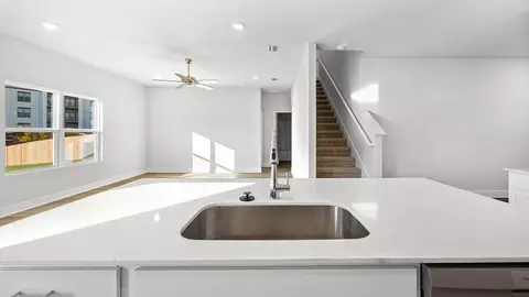 Entry Way - 5639 Thatcher Rd, Crestview, FL 32539 photo 2 of 7