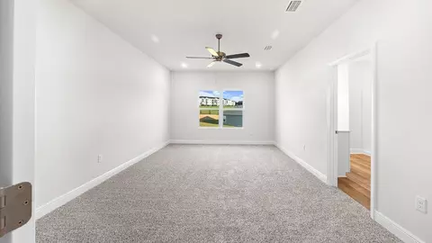 Bedroom - 5639 Thatcher Rd, Crestview, FL 32539 photo 3 of 25