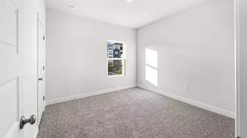 Bedroom - 5639 Thatcher Rd, Crestview, FL 32539 photo 6 of 25