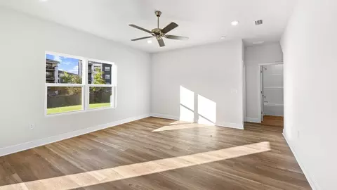 Living - 5639 Thatcher Rd, Crestview, FL 32539 photo 3 of 6