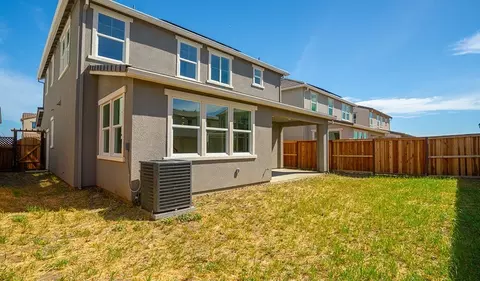 Exterior - 758 E Lorca St, Mountain House, CA 95391 photo 3 of 4