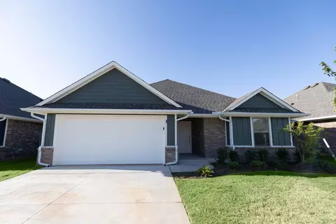 12324 SW 32nd St, Yukon, OK 73099
