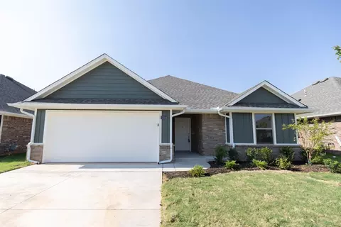 12324 SW 32nd St, Yukon, OK 73099