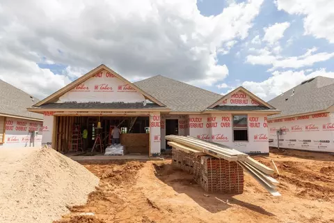 12324 SW 32nd St, Yukon, OK 73099