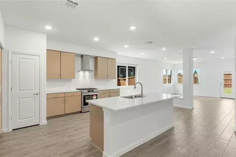 Kitchen - 112 Sweetwater Dr, Commerce, TX 75428 photo 1 of 5