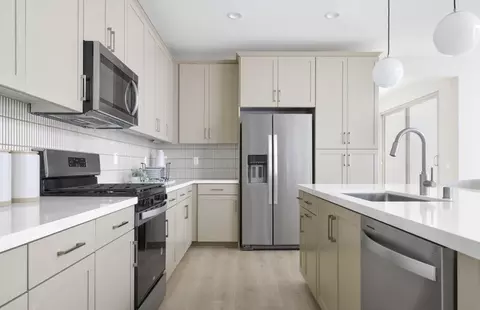 Kitchen - 25411 Violane Dr, Menifee, CA 92585 photo 2 of 5