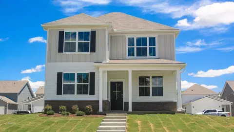 4027 Red Hawk Rd, Columbia, TN 38401