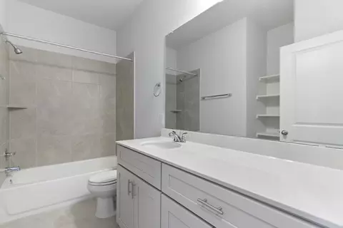 Bath - 168 Rieber Rd, Kyle, TX 78640 photo 3 of 6