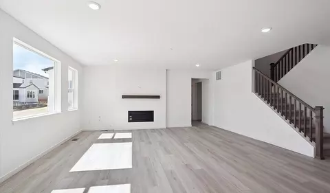 Living - 5566 Tamarack Ave, Longmont, CO 80504 photo 3 of 8