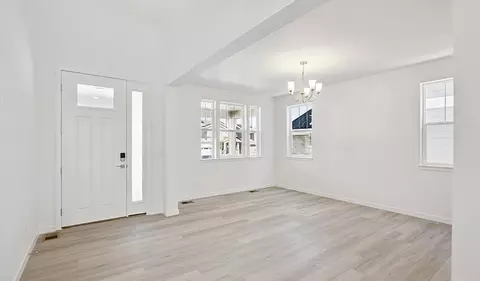 Living - 5566 Tamarack Ave, Longmont, CO 80504 photo 1 of 8