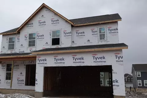 51 Banyan Dr, Lewis Center, OH 43035