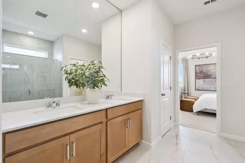 Bath - 5090 Salado Dr, Saint Cloud, FL 34771 photo 1 of 2