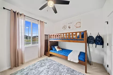 Bedroom - 2012 Hydrangea St, Weslaco, TX 78599 photo 6 of 6
