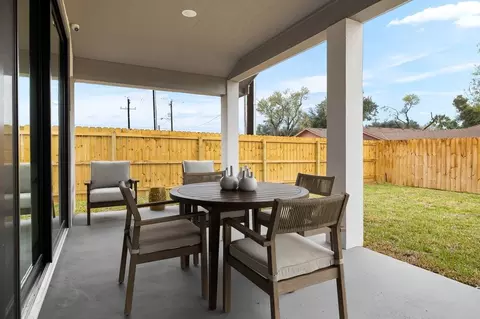 Exterior - 2012 Hydrangea St, Weslaco, TX 78599 photo 3 of 6