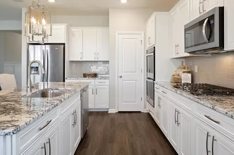 Kitchen - 6539 Creststone Ct, Plainfield, IN 46168 photo 3 of 6