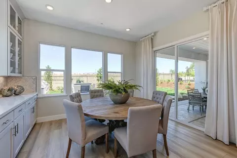 Dining - 1308 Bear Creek Dr, Rocklin, CA 95765 photo 6 of 15
