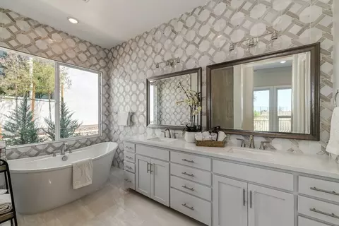 Bath - 1308 Bear Creek Dr, Rocklin, CA 95765 photo 4 of 12