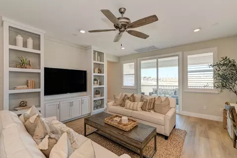 Living - 1308 Bear Creek Dr, Rocklin, CA 95765 photo 4 of 14