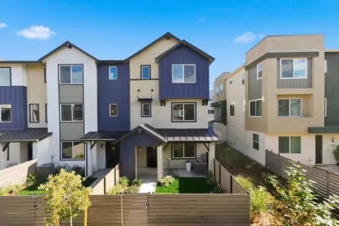 27315 Bear Creek Ln, Valencia, CA 91381