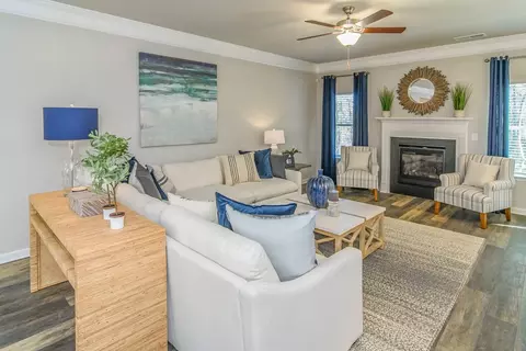 Living - Bouy Blvd, Elberta, AL 36530 photo 1 of 3
